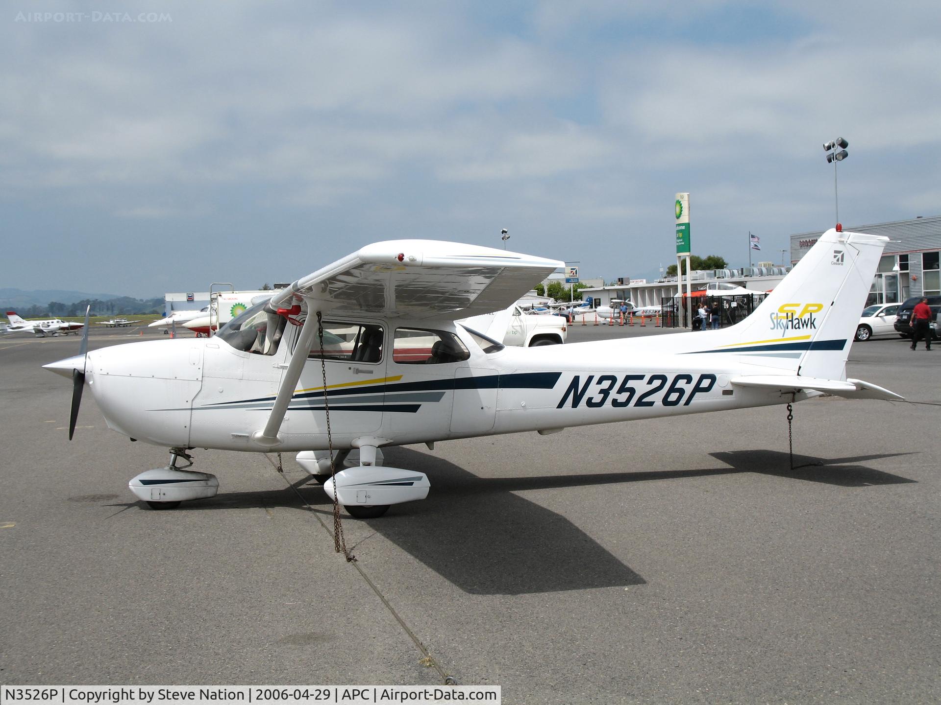 N3526P, 2001 Cessna 172S C/N 172S8821, 2001 Cessna 172S @ Napa County Airport, CA