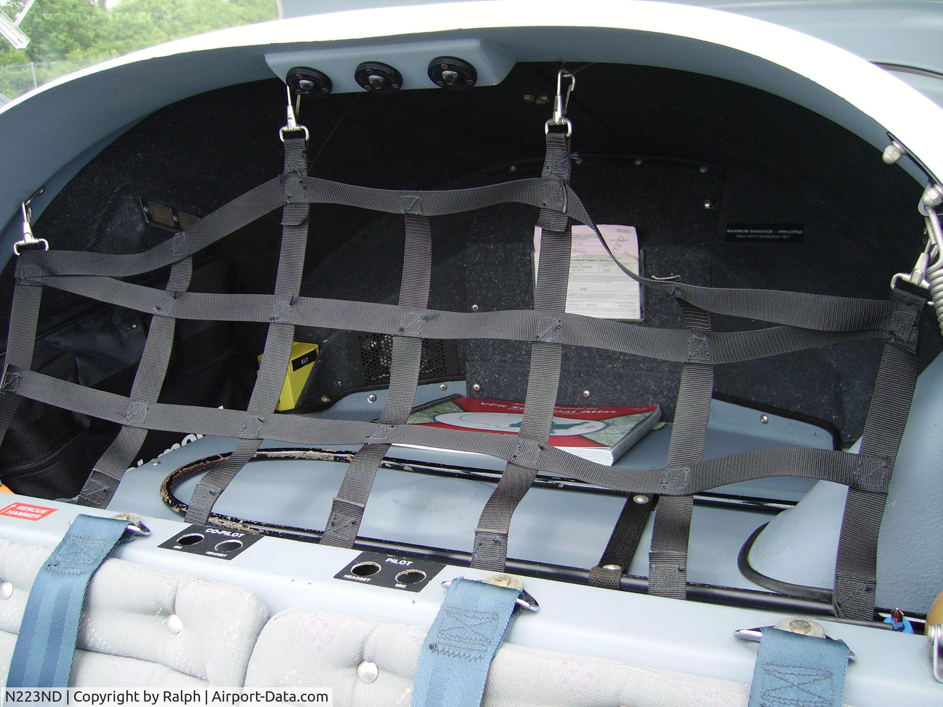 N223ND, 1998 Diamond DA-20C-1 Eclipse C/N C0031, Baggage Compartment