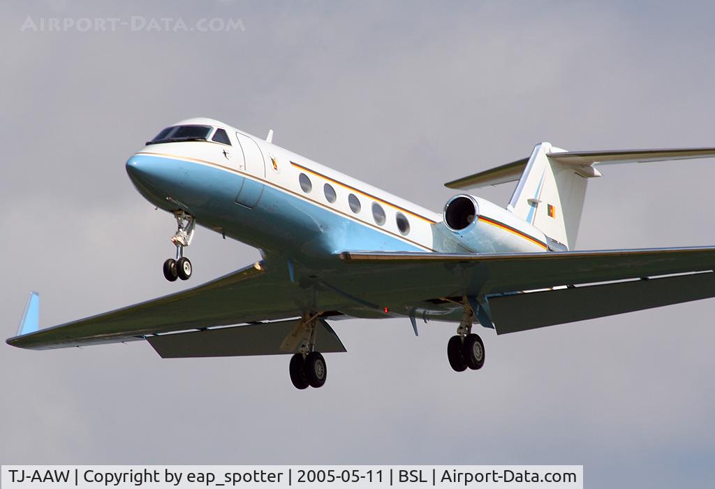 TJ-AAW, 1986 Gulfstream Aerospace G-1159A Gulfstream III C/N 486, Landing on runway 34 after a Testflight