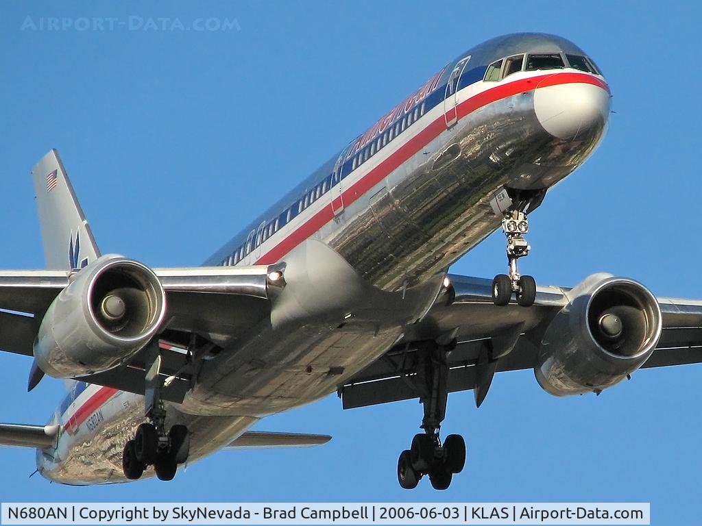 N680AN, 1999 Boeing 757-223 C/N 29590, American Airlines / 1999 Boeing 757-223