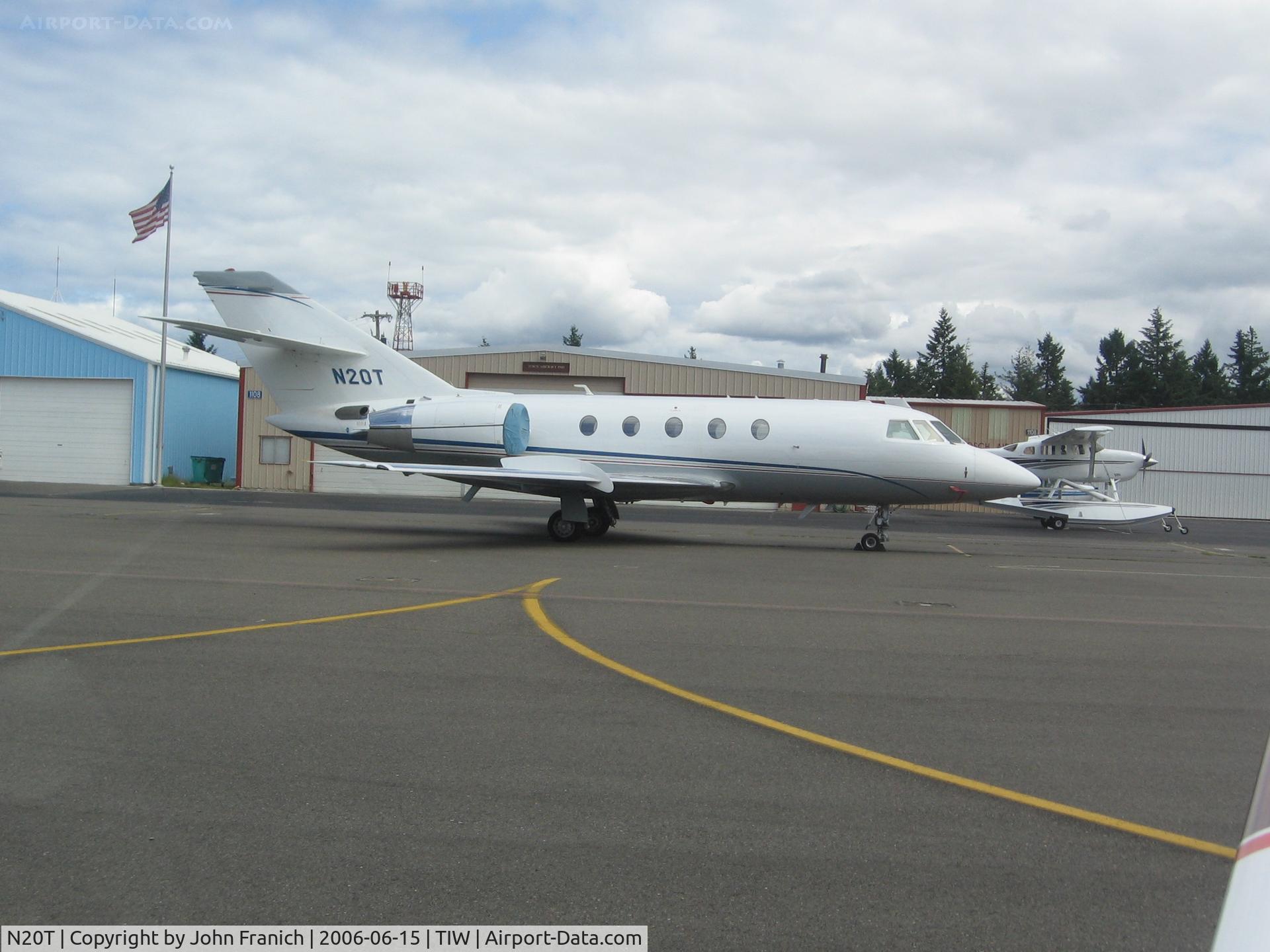 N20T, Dassault Falcon (Mystere) 20F-5 C/N 381, At Pavco