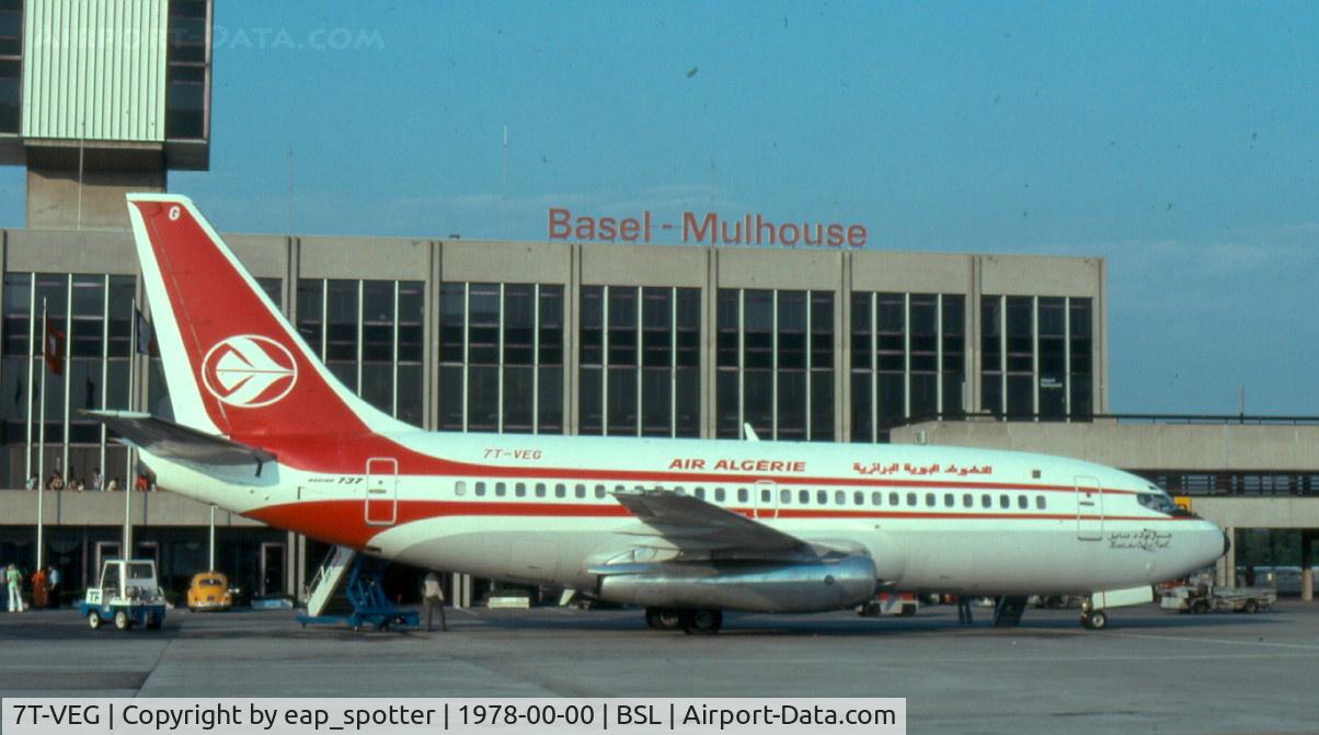 7T-VEG, 1974 Boeing 737-2D6 C/N 20884, parked on apron