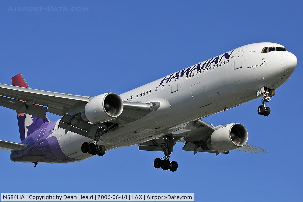 N584HA, 1989 Boeing 767-3G5 C/N 24258, Hawaiian Airlines N584HA (FLT HAL10) from Honolulu Int'l (PHNL) on final approach to RWY 24R.