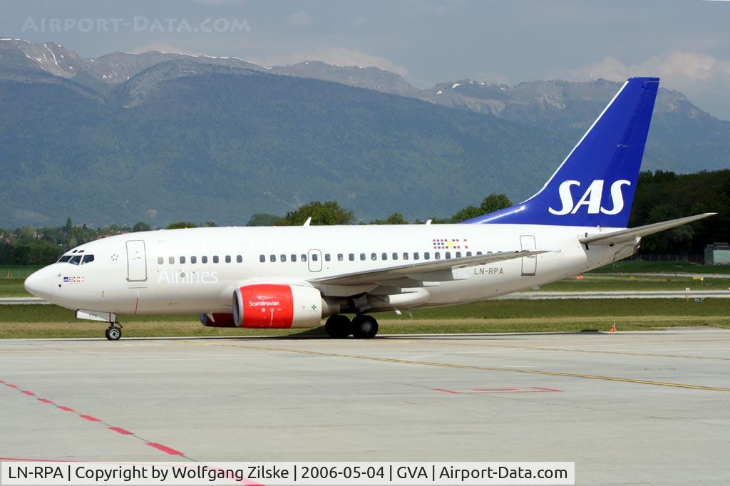 LN-RPA, 1998 Boeing 737-683 C/N 28290, visitor