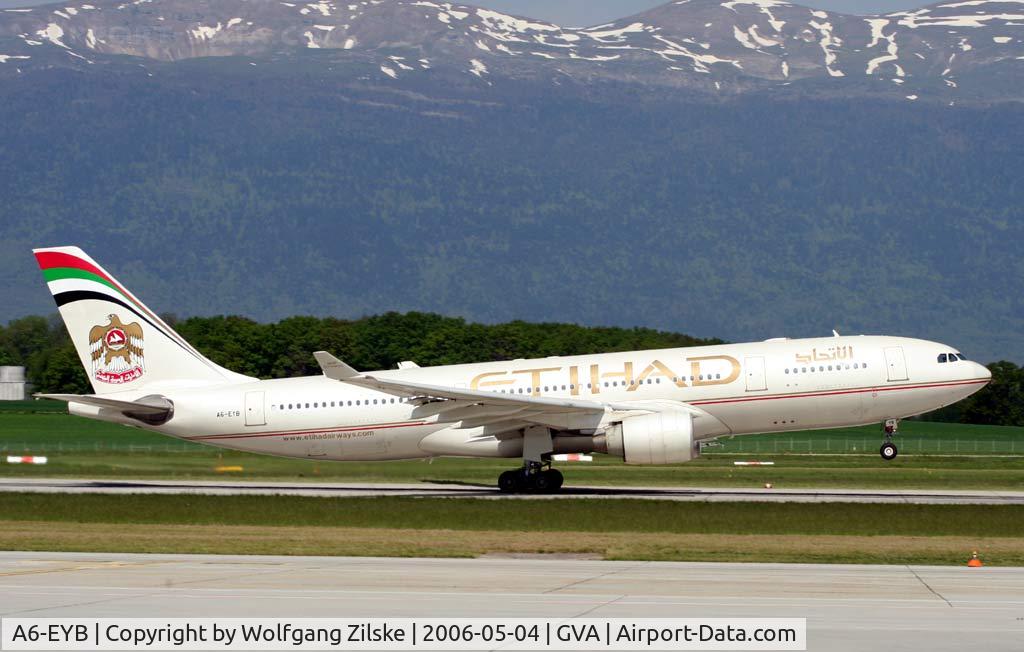 A6-EYB, 1999 Airbus A330-223 C/N 259, visitor
