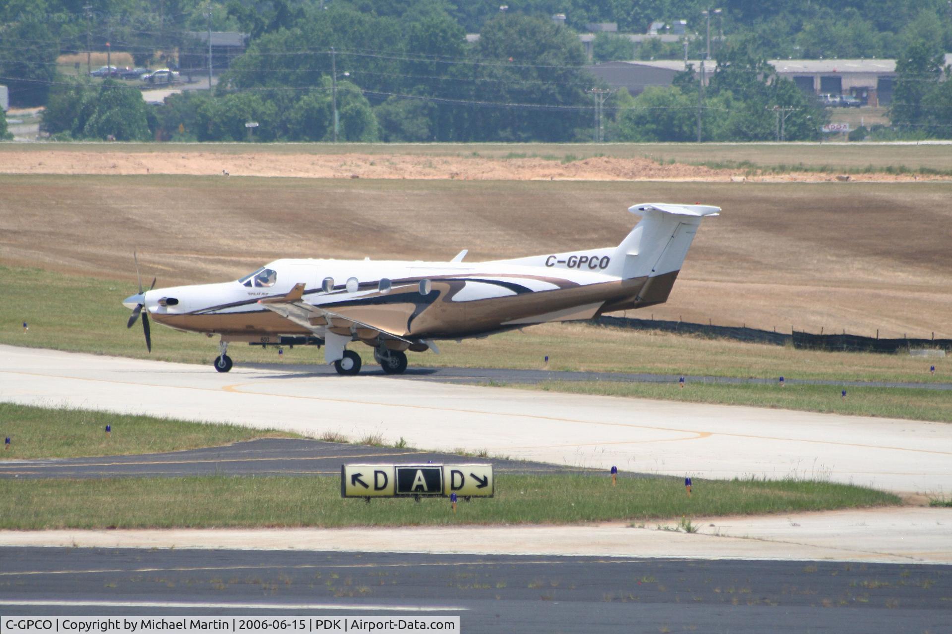 C-GPCO, 2004 Pilatus PC-12/45 C/N 603, Taxing to Signature Air