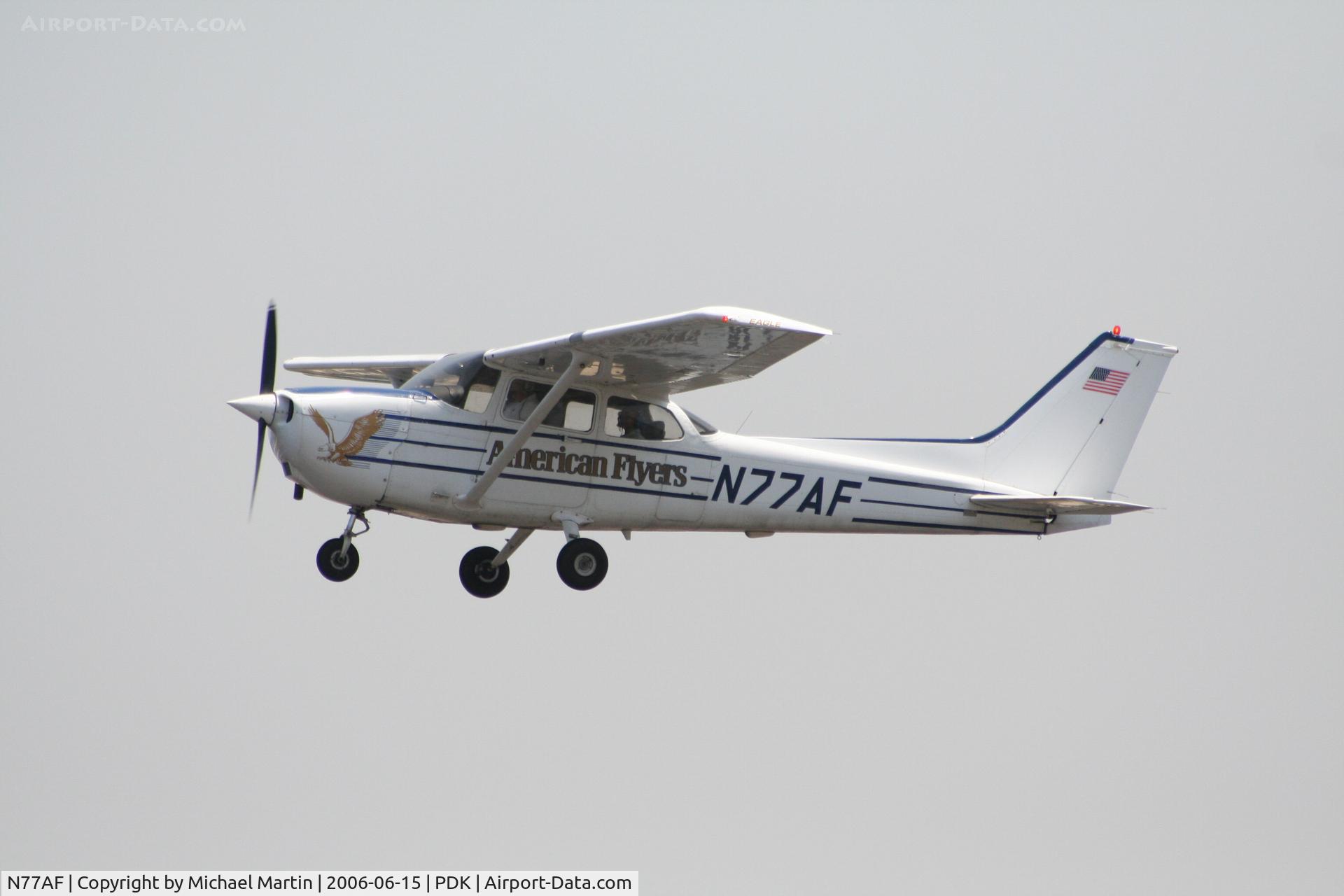 N77AF, 1997 Cessna 172R C/N 17280071, Student Pilot In Flight