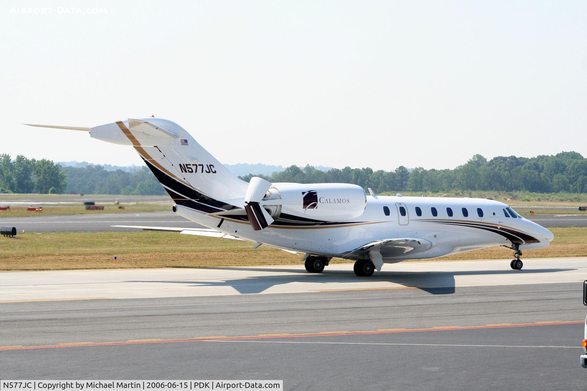 N577JC, 2000 Cessna 750 Citation X Citation X C/N 750-0122, Taxing to Runway 20R