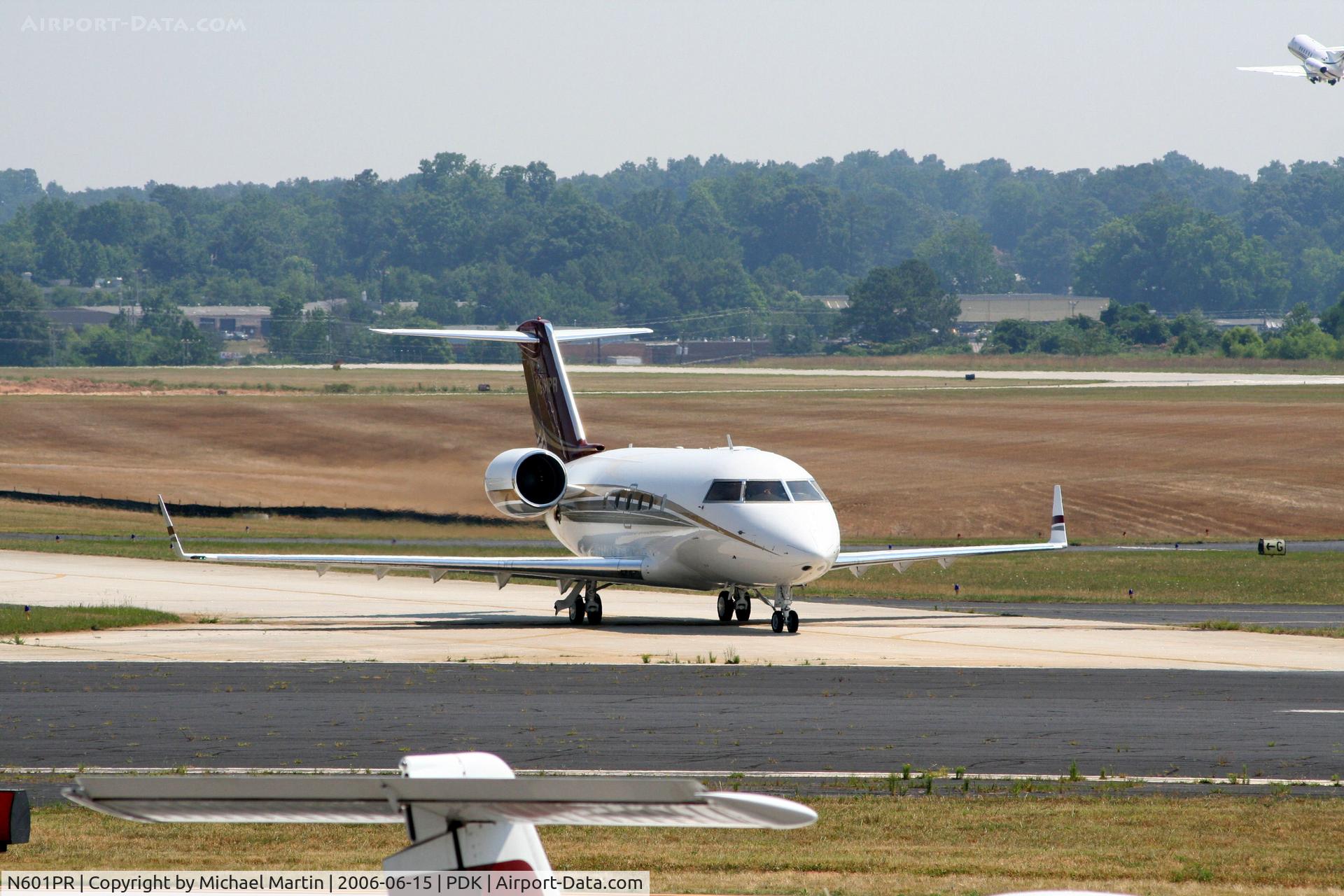 N601PR, 1985 Canadair CL-600-2A12 Challenger 601 C/N 3045, Taxing to Runway 20R
