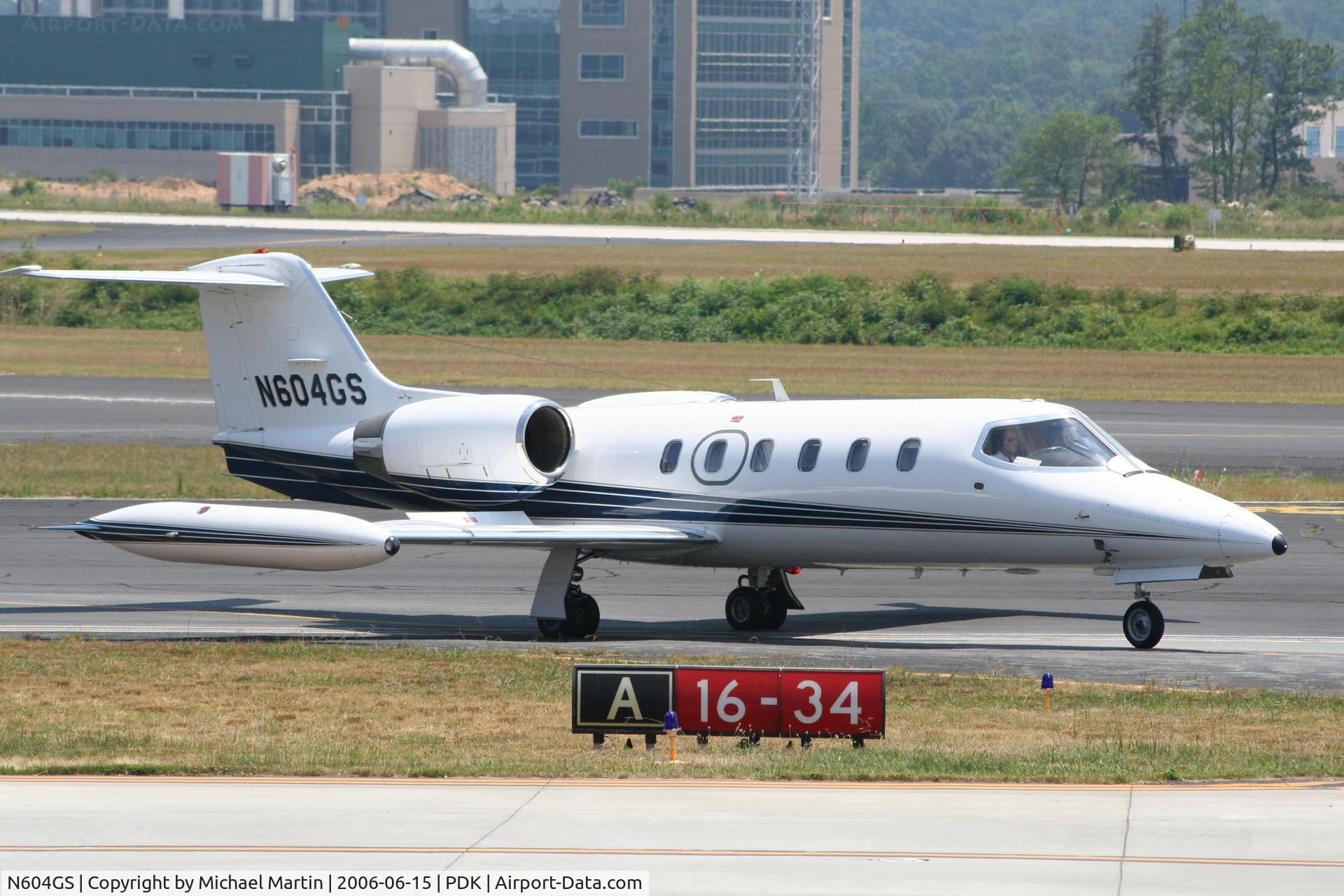 N604GS, Gates Learjet Corp. 35A C/N 604, Taxing to Runway 20R