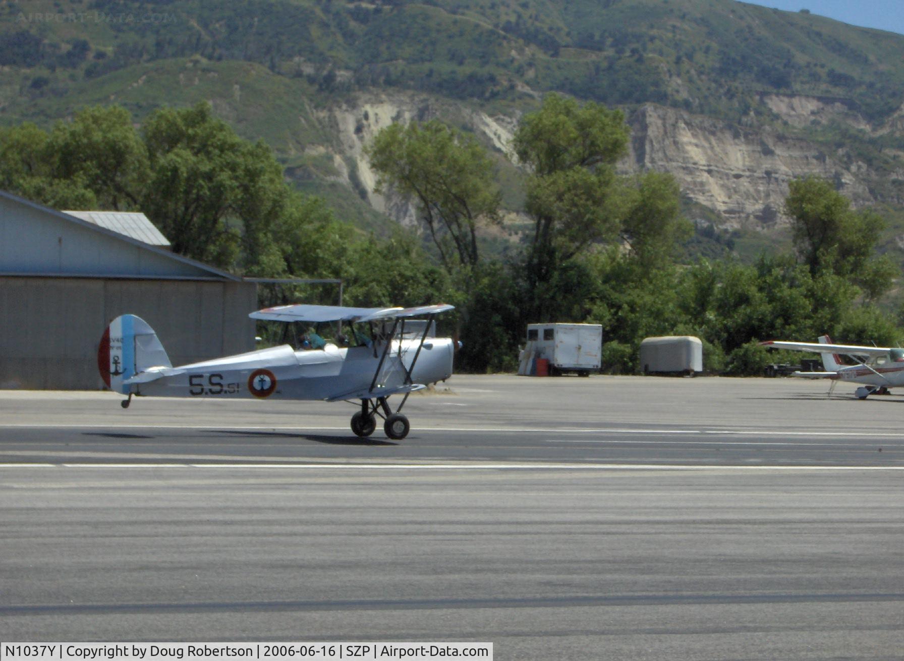 N1037Y, 1947 Stampe-Vertongen SV-4C C/N 1051, 1947 Societe Stampe et Renard S.V.4C, Renault H.P03 140 Hp, takeoff roll Runway 22