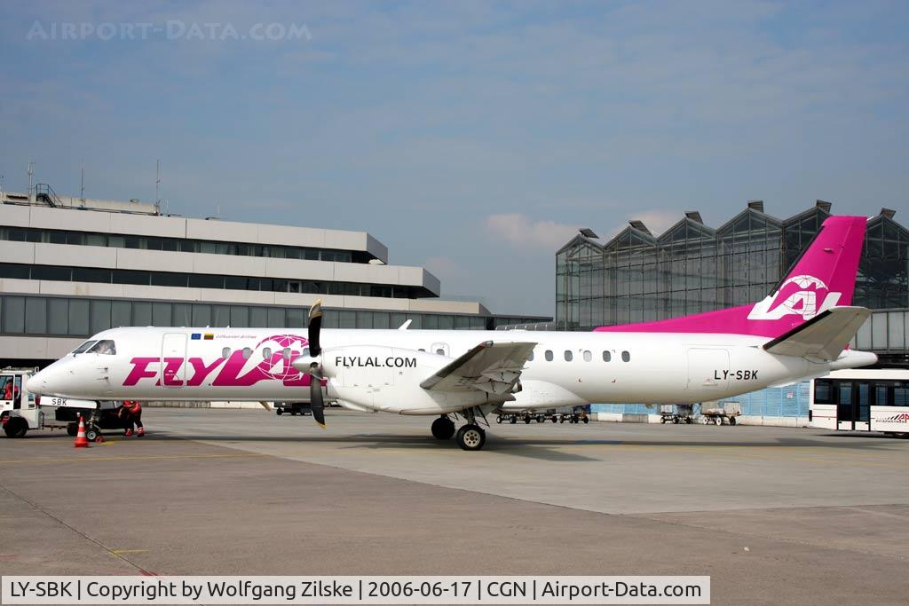 LY-SBK, 1996 Saab 2000 C/N 2000-035, visitor