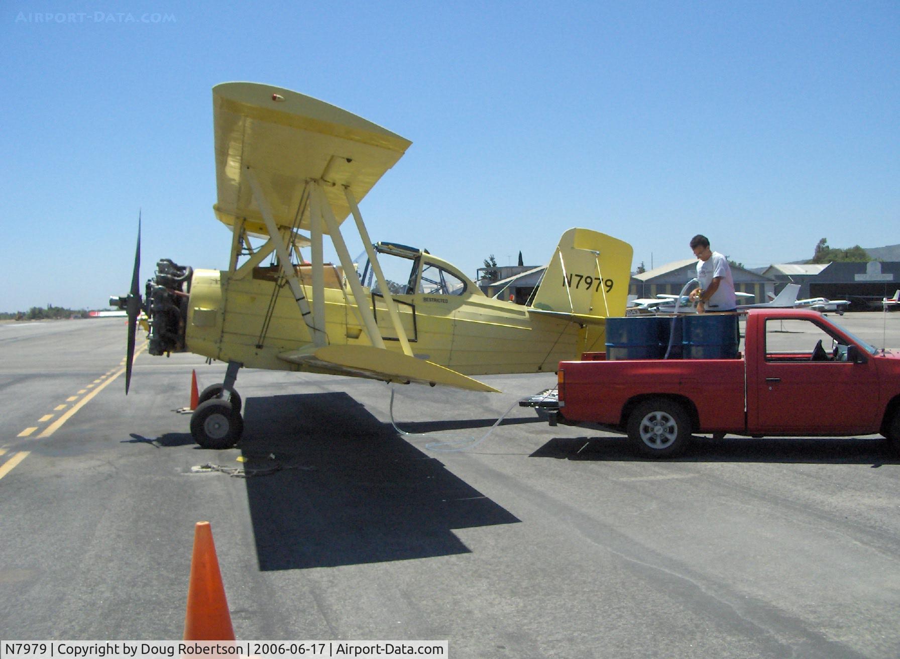 N7979, 1971 Grumman G-164A Super Ag-Cat C/N 843, 1971 Grumman-Schweizer G-164A AG-CAT, P&W R1340 600 Hp, pumping engine oil into header tank