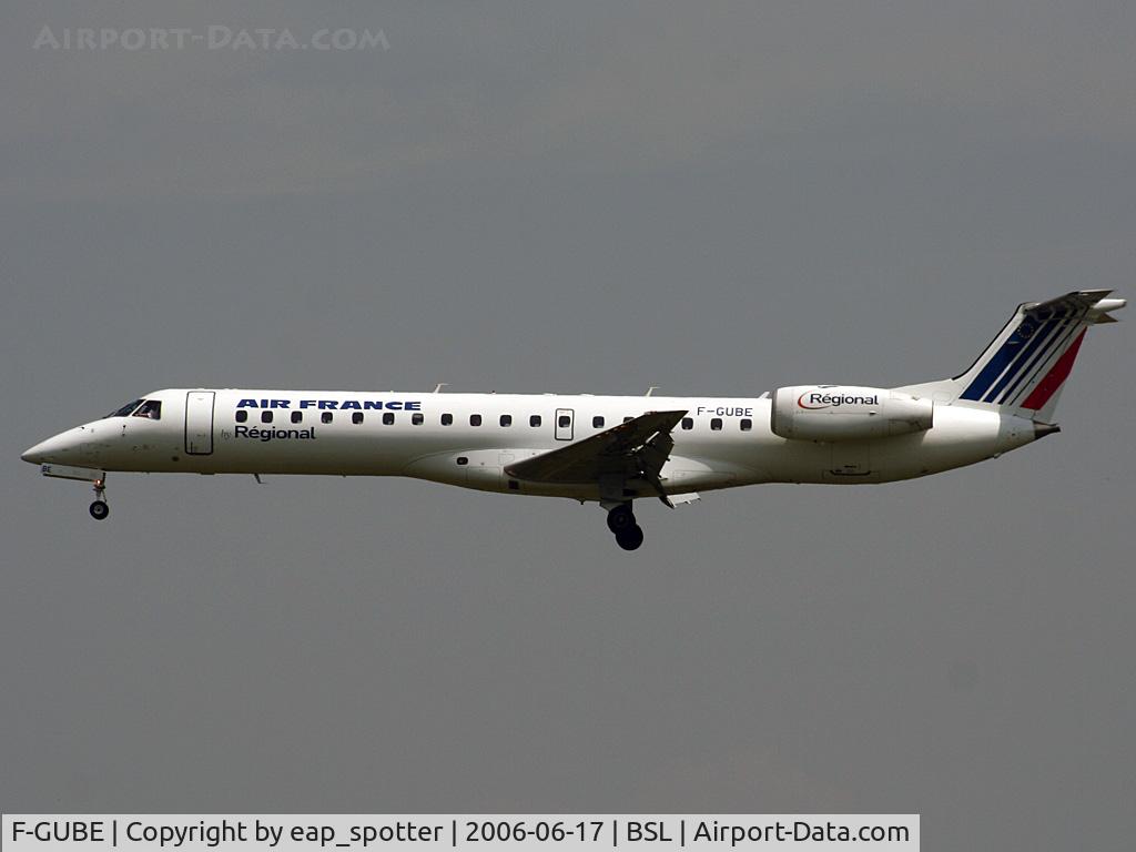 F-GUBE, 2002 Embraer ERJ-145LR (EMB-145LR) C/N 145668, on short final for runway 34