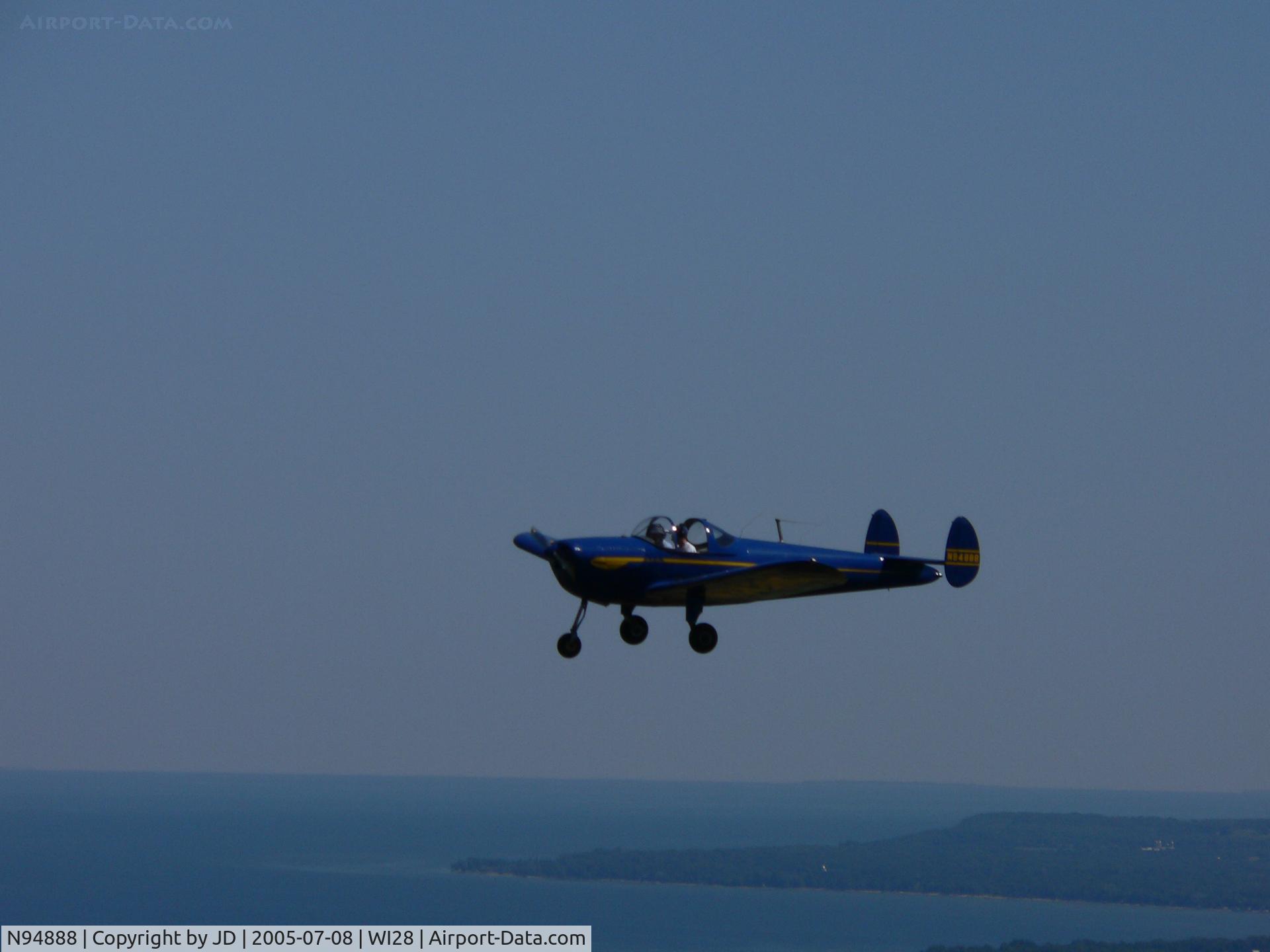 N94888, 1949 Erco 415G Ercoupe C/N 5016, 1949 415-G Ercoupe Club-Air over the shore of Green Bay, WI