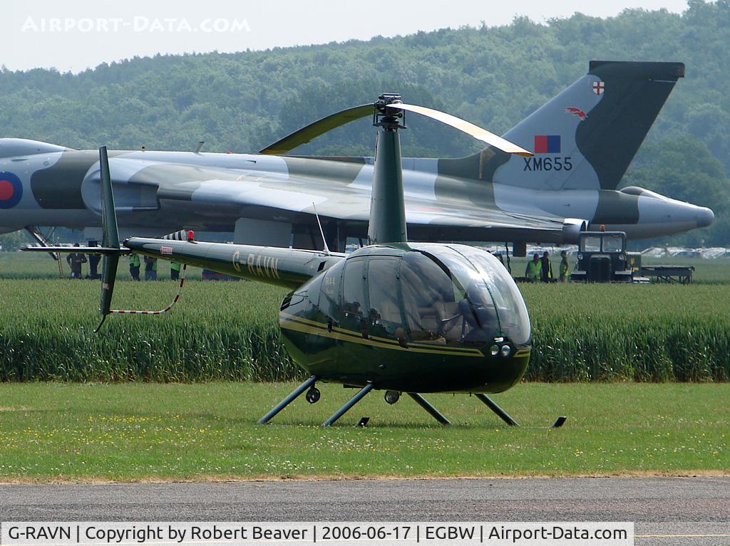 G-RAVN, 2001 Robinson R44 Raven C/N 1022, Robinson R44 Raven
