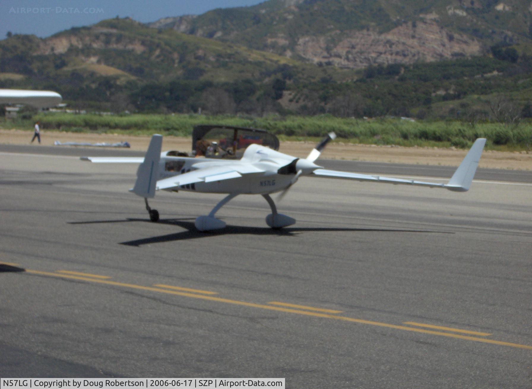 N57LG, 1983 Rutan VariEze C/N 57Z, 1983 Godsey/Klaus Savier modified Rutan VARI-EZE, Continental O-200 100+ Hp, highly refined for efficiency & speed, taxi to Runway 22
