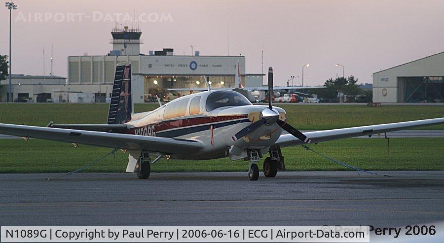 N1089G, 1990 Mooney M20M Bravo C/N 27-0051, Quite a turnout for the Mooney pilots.