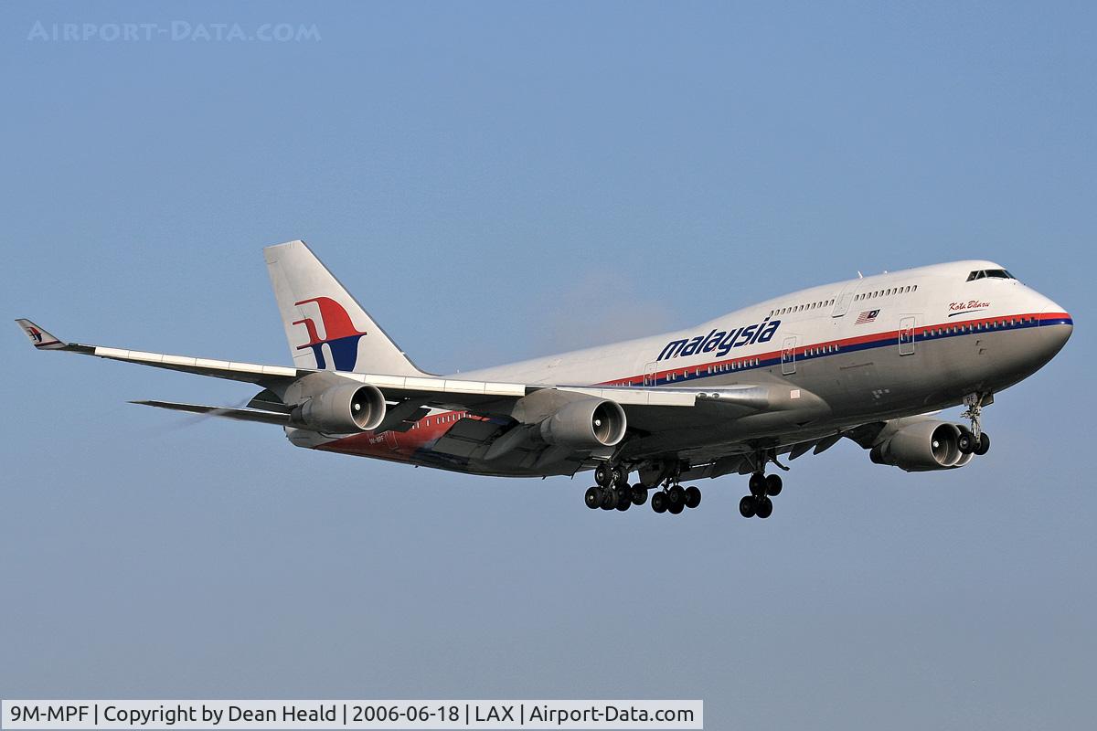 9M-MPF, 1994 Boeing 747-4H6 C/N 27043, Malaysia Airlines 9M-MPF on final approach to RWY 24R.