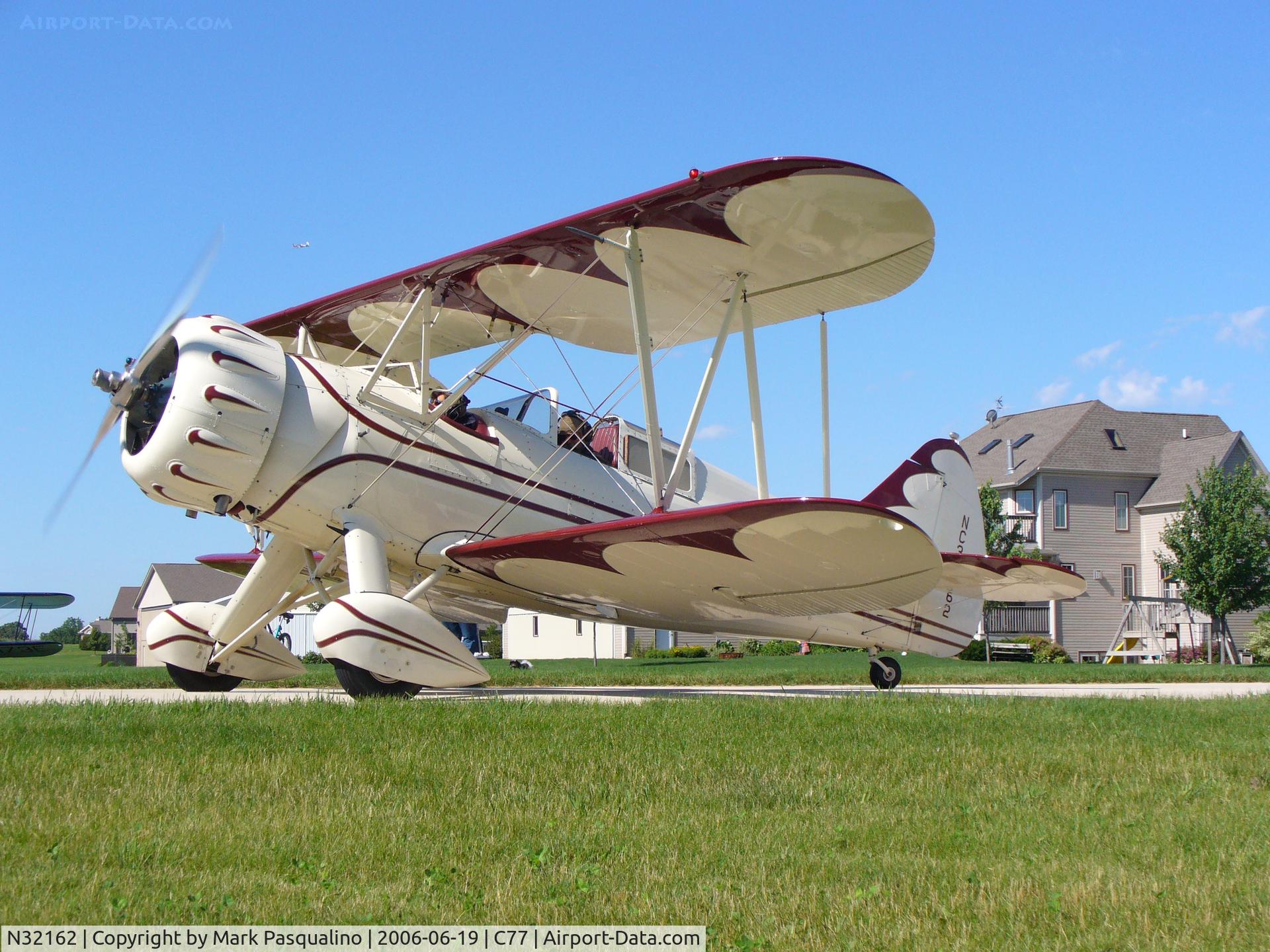 N32162, 1942 Waco UPF-7 C/N 5794, Waco UPF-7
