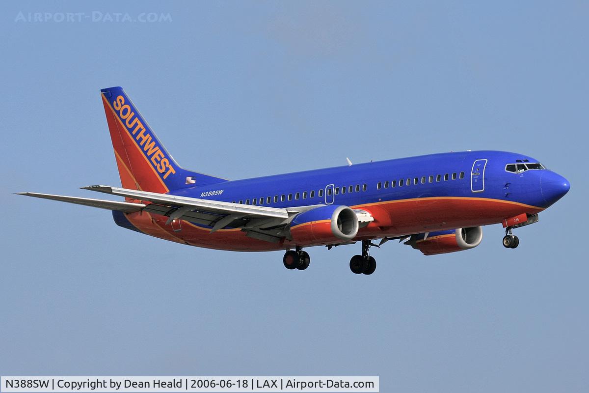 N388SW, 1994 Boeing 737-3H4 C/N 26591, Southwest Airlines N388SW (FLT SWA756) from Norman Y Mineta San Jose Int'l (KSJC) on final approach to RWY 24R.