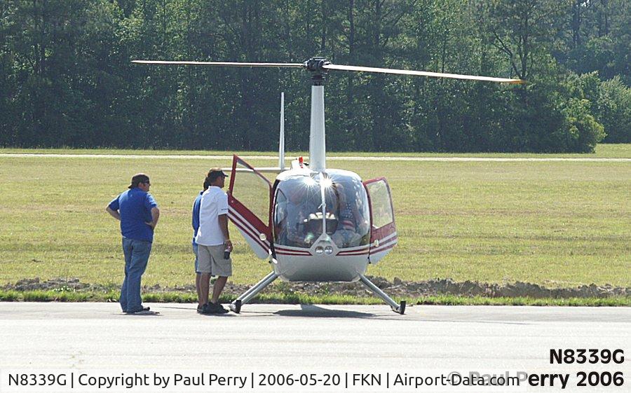N8339G, 1996 Robinson R44 C/N 0243, A bit of show and tell before departure