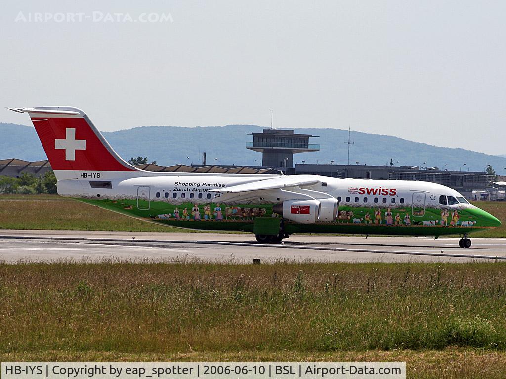 HB-IYS, 2001 British Aerospace Avro 146-RJ100 C/N E3381, advertise Zurich's unique airport and its shopping areas.