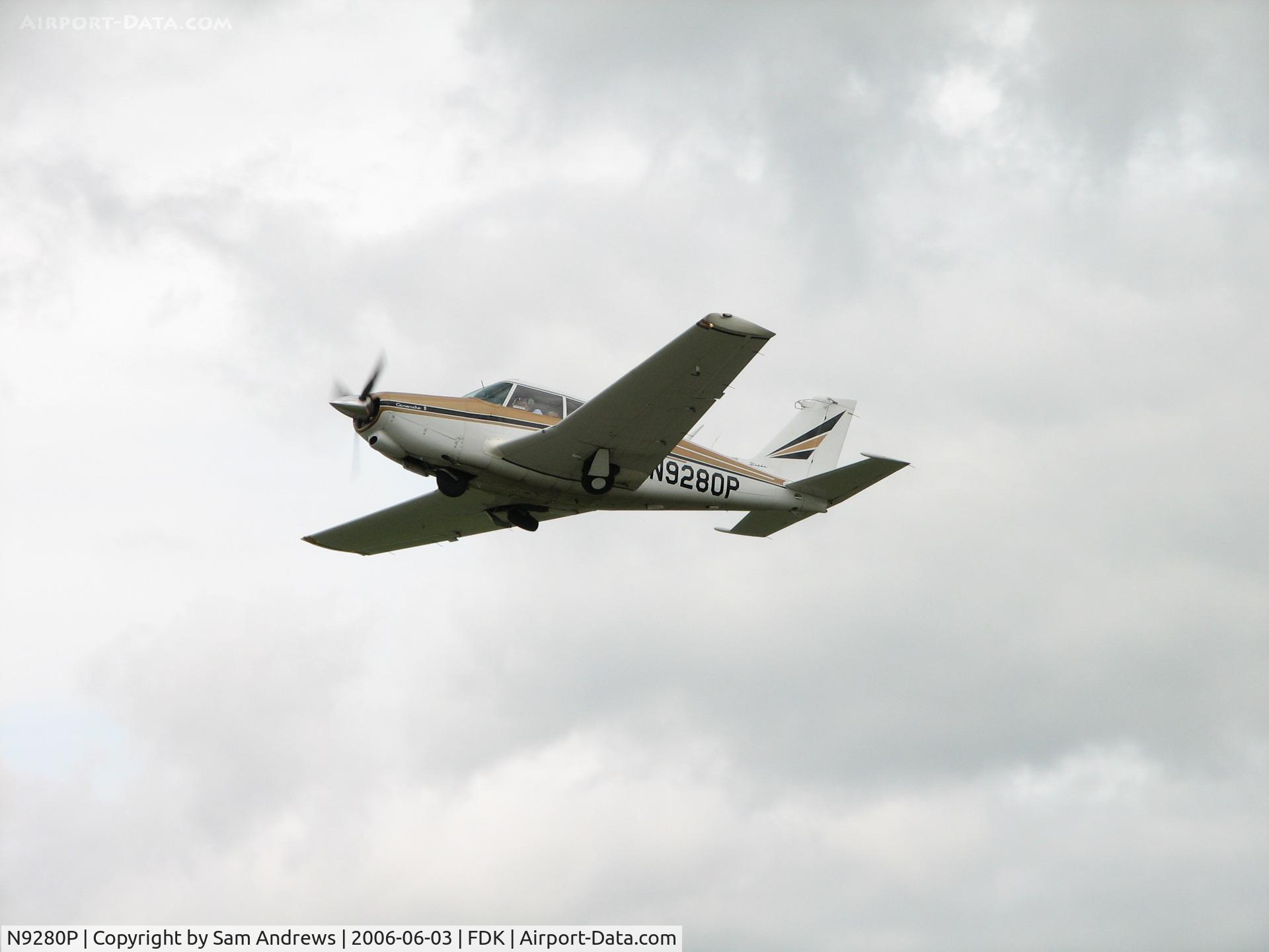 N9280P, 1967 Piper PA-24-260 Comanche C/N 24-4708, Wheels coming up!