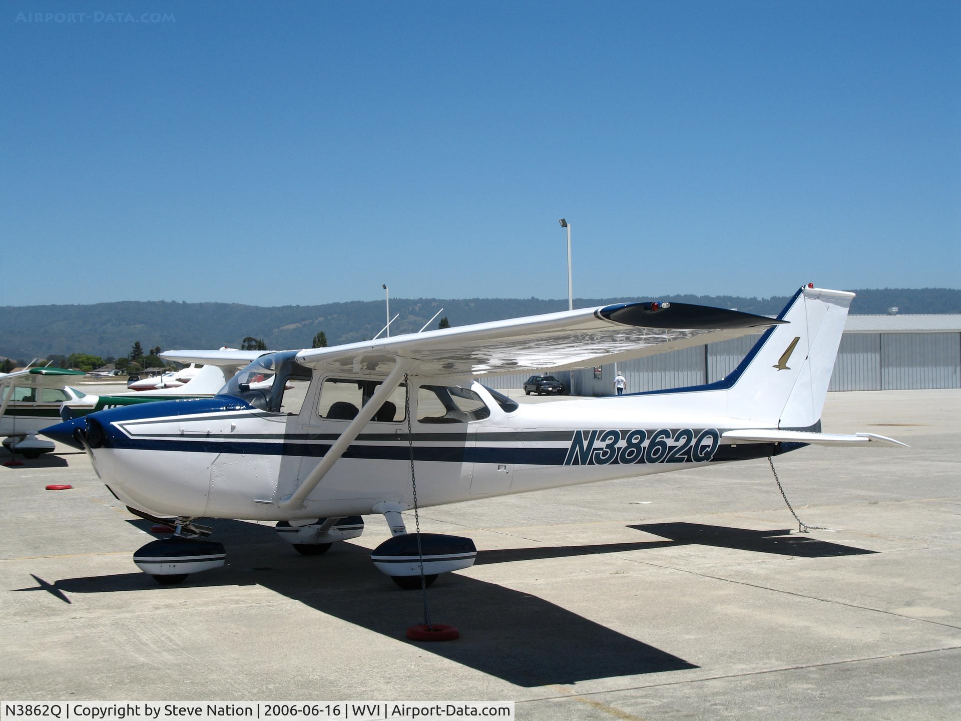 N3862Q, 1971 Cessna 172L C/N 17259962, Evelyne Jeanne Inc. 1971 Cessna 172L @ Watsonville Airport, CA