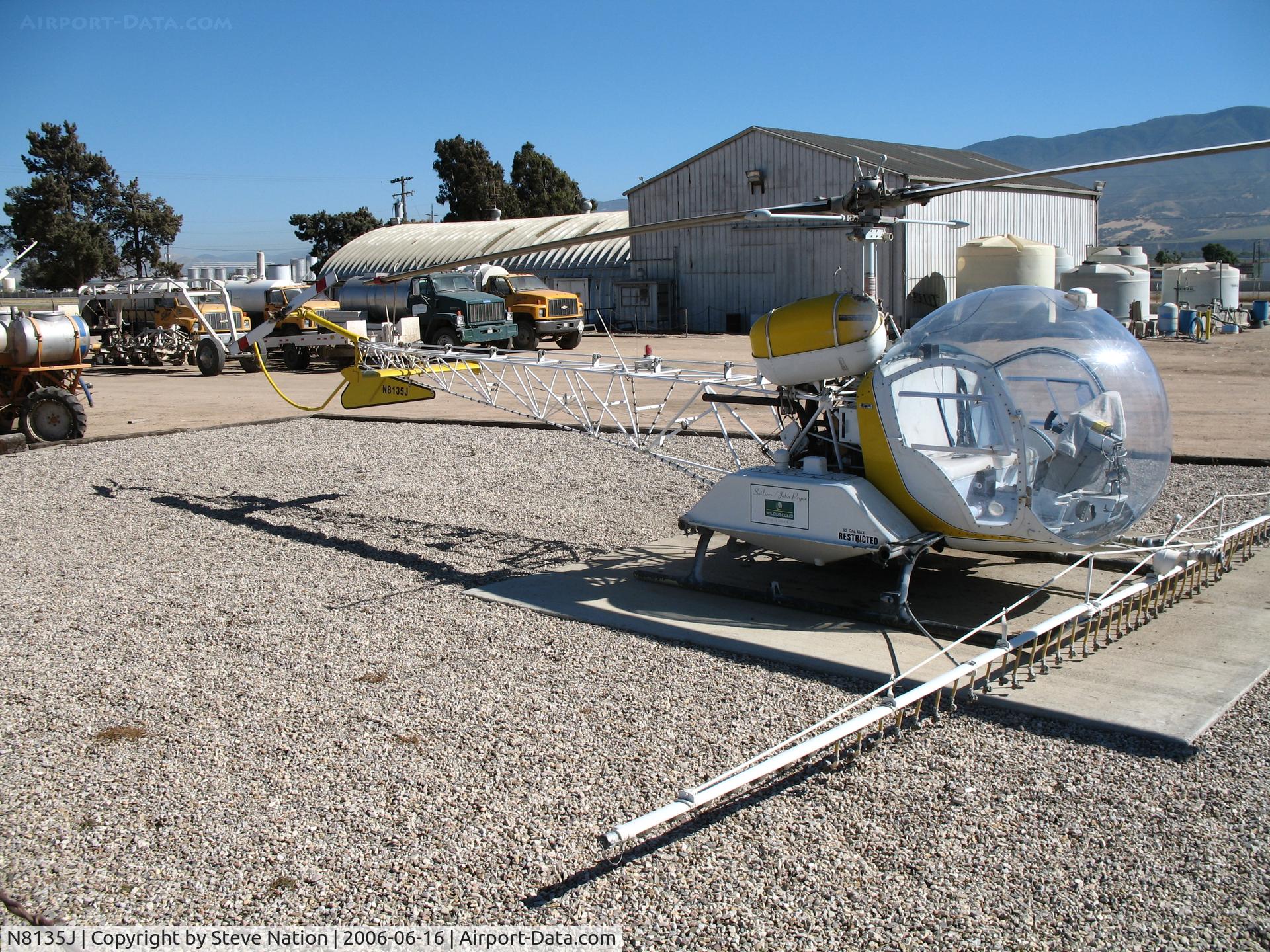 N8135J, 1972 Bell 47G-5A C/N 25060, Soilserv (new Soilserv/John Pryor/Wilbur-Ellis titles) 1972 Bell 47G-5A sprayer @ Soilserv Soledad Base (Hwy 101), CA