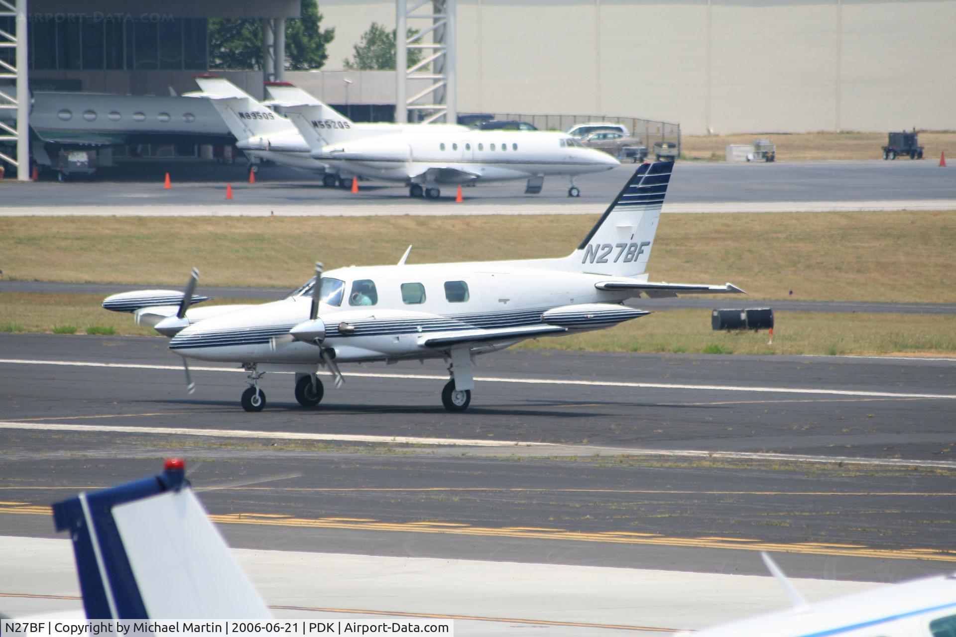 N27BF, 1981 Piper PA-31T1 C/N 31T-8104038, Taxing to Epps Air Service