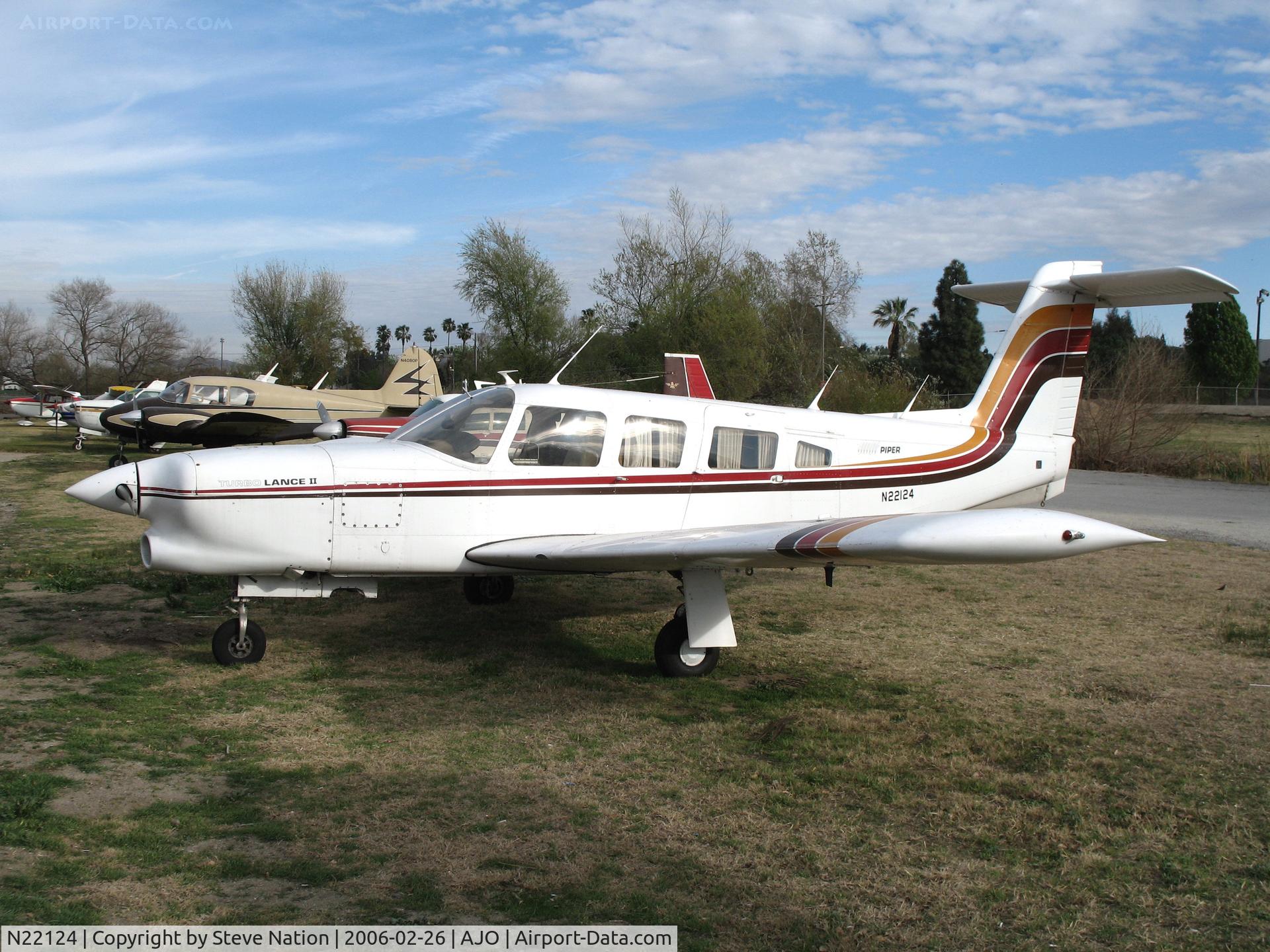 N22124, 1978 Piper PA-32RT-300T Turbo Lance II Turbo Lance II C/N 32R-7887246, B&W Finance 1978 Piper PA-32RT-300T @ Corona Municipal Airport, CA