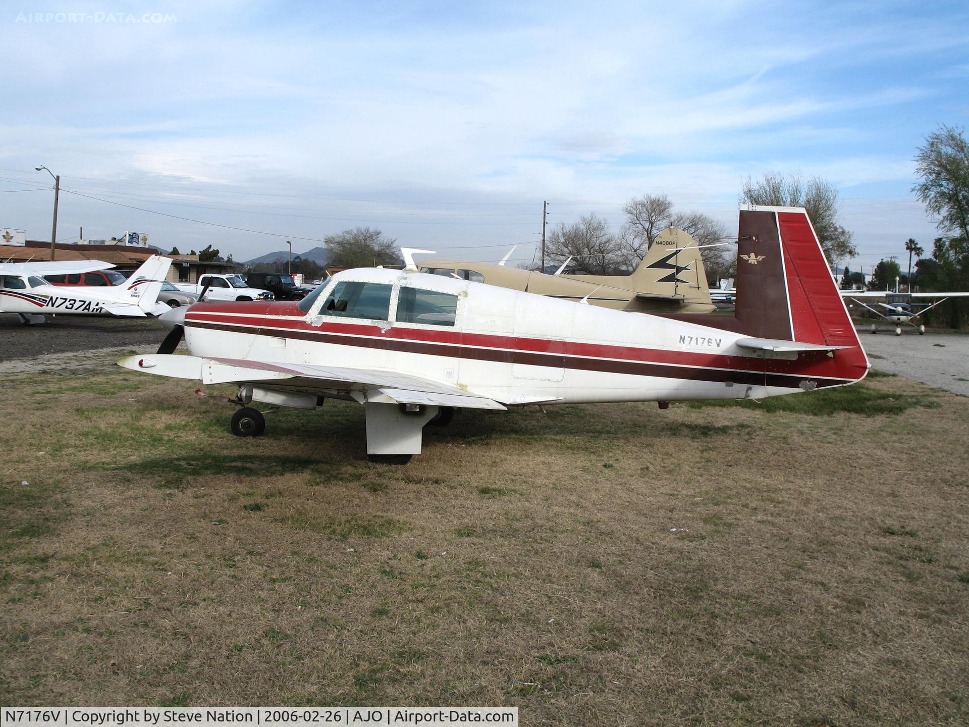 N7176V, 1974 Mooney M20E C/N 21-0056, 1974 Mooney M20E @ Corona Municipal Airport, CA