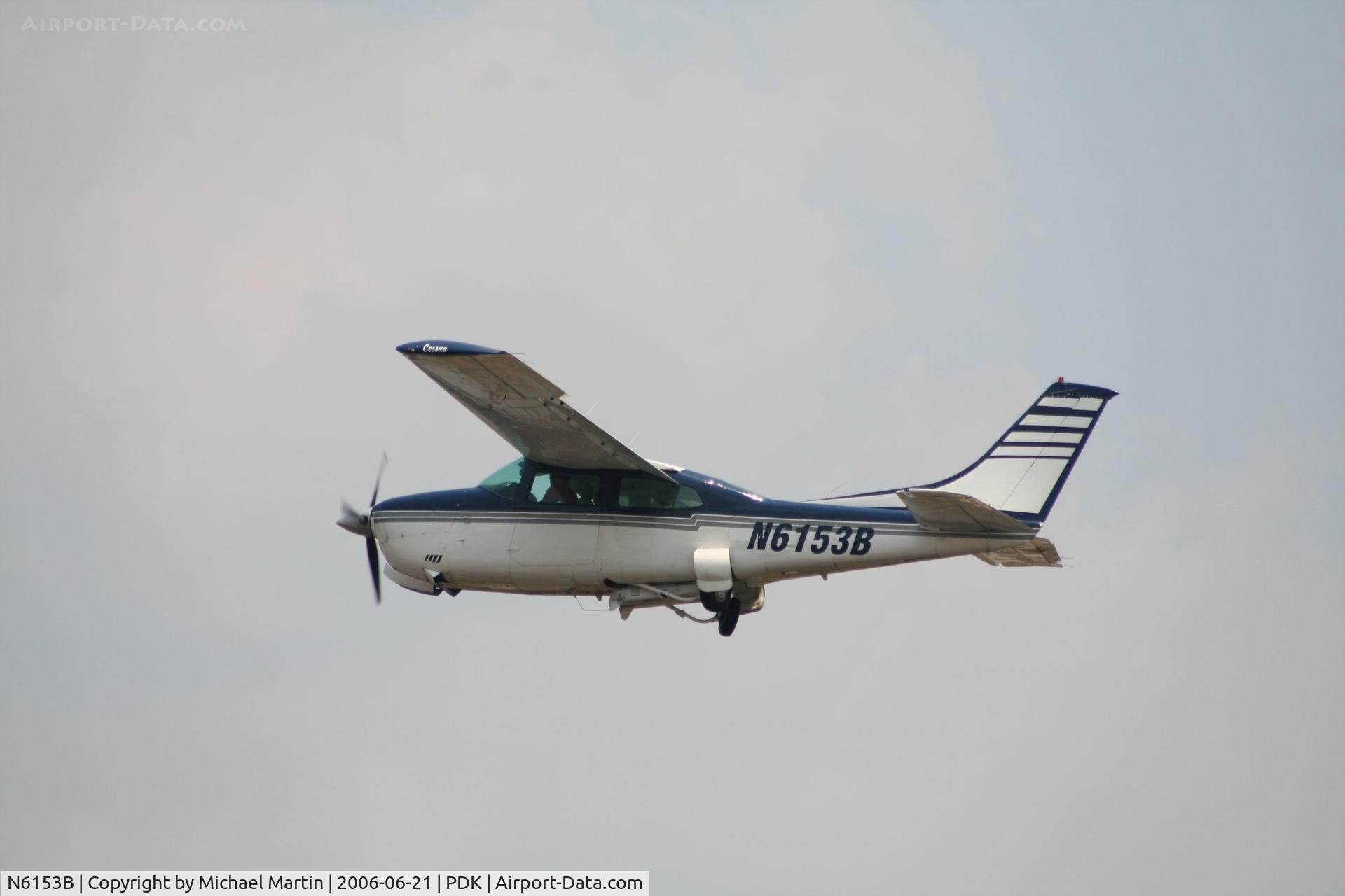 N6153B, 1978 Cessna T210M Turbo Centurion C/N 21062696, Gear up after take off from 2L