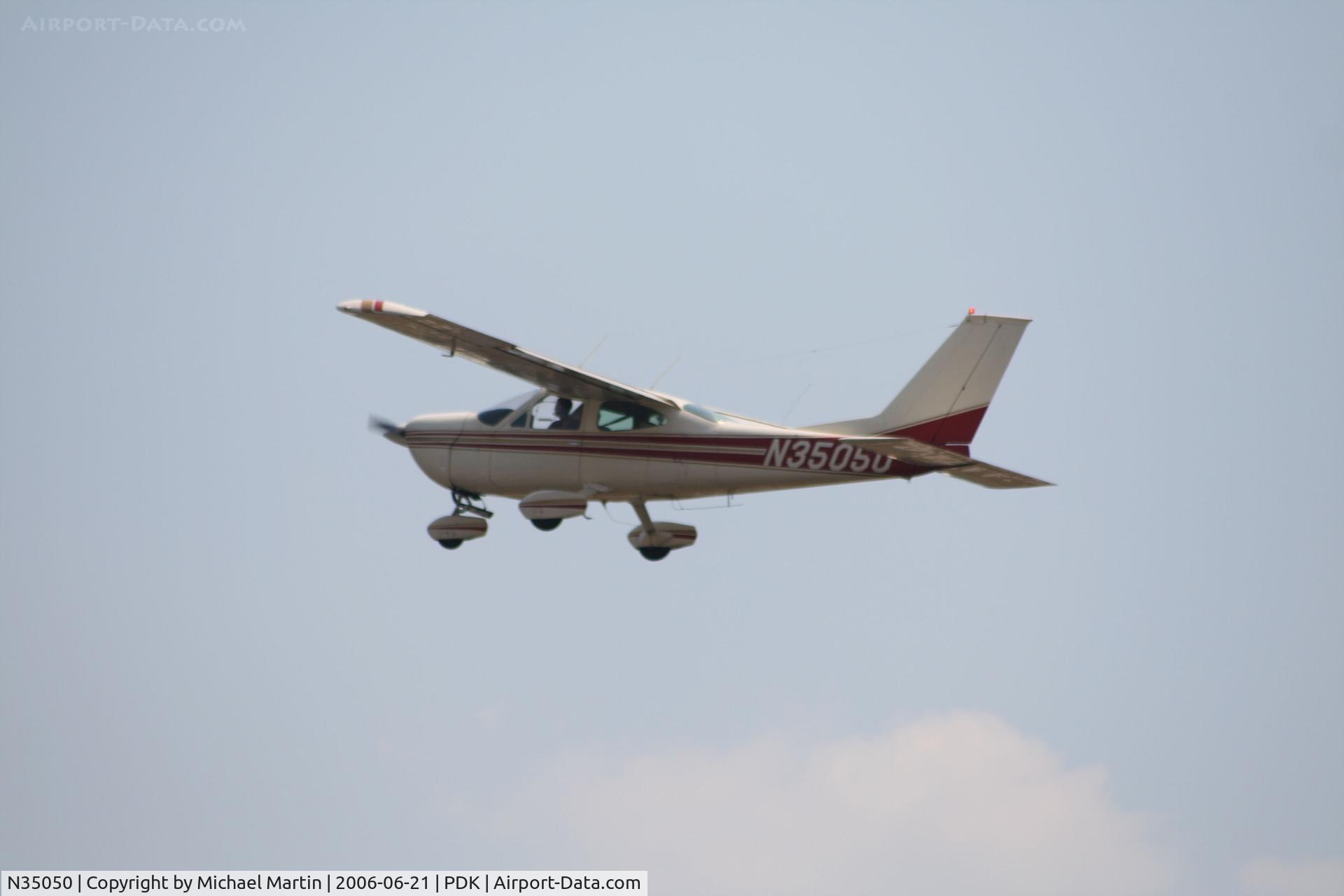 N35050, 1974 Cessna 177B Cardinal C/N 17702176, Departing Runway 2L