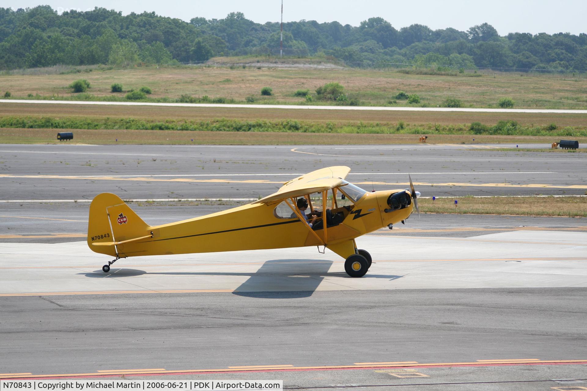 N70843, 1946 Piper J3C-65 Cub C/N 17859, Taxing to Runway 2L