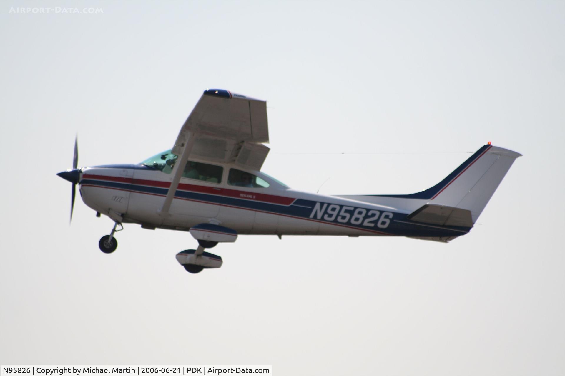 N95826, 1978 Cessna 182Q Skylane C/N 18266645, Over flying PDK