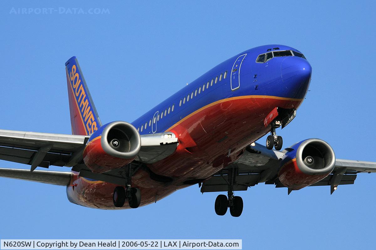 N620SW, 1996 Boeing 737-3H4 C/N 28036, Southwest Airlines N620SW on final approach to RWY 24R.