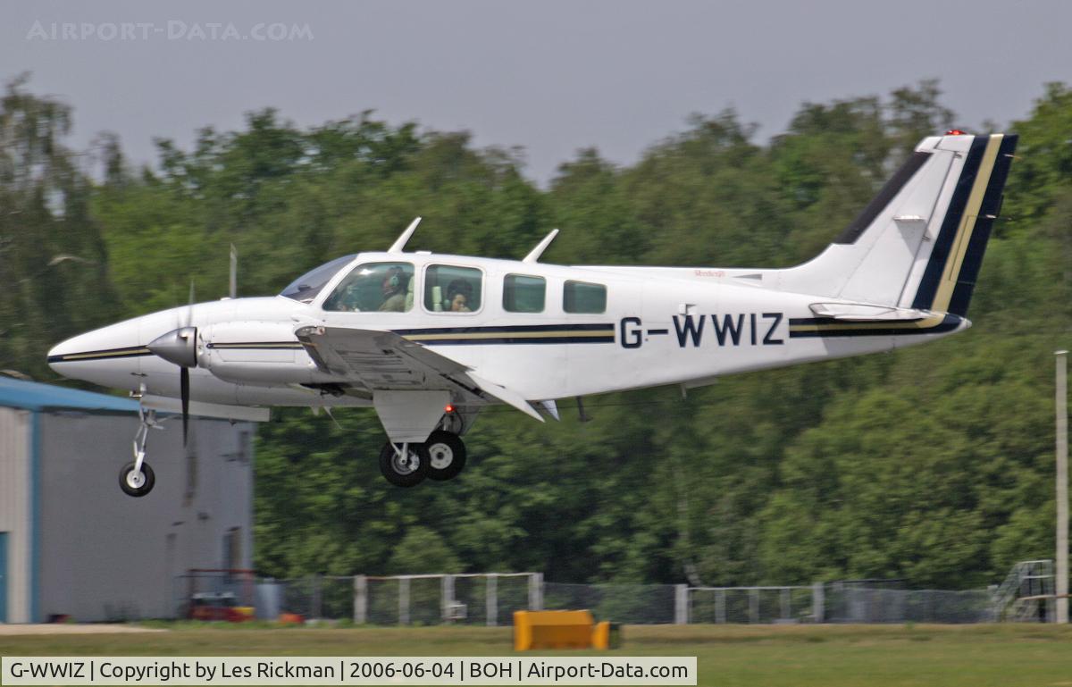 G-WWIZ, 1973 Beech 58 Baron C/N TH-429, Beech 95-58 Baron