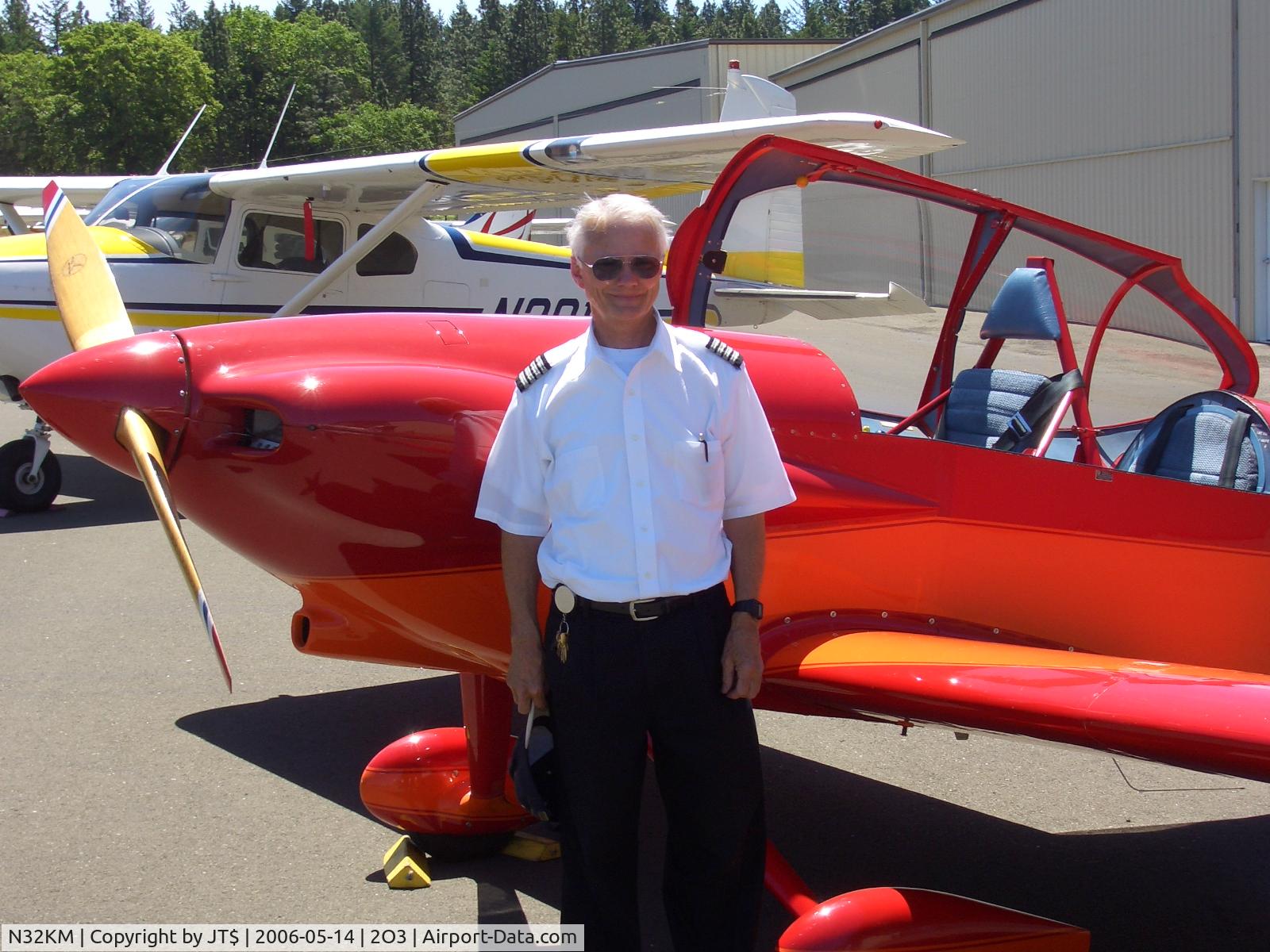 N32KM, 2007 Cessna 560XL C/N 560-5715, Mr. Price in front of N32KM
