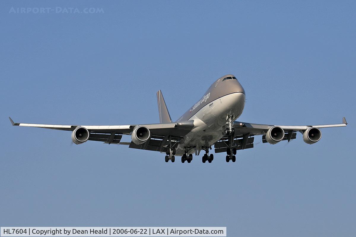 HL7604, 2006 Boeing 747-48EF C/N 29907/1370, Asiana Cargo HL7604 (FLT AAR282) from Ted Stevens Anchorage Int'l (PANC) on final appraoch to RWY 24R.
