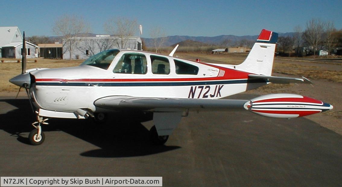 N72JK, 1989 Beech F33A Bonanza C/N CE-1376, Exterior Photo