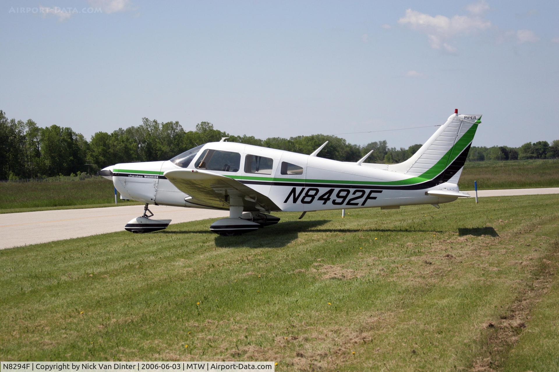 N8294F, 1966 Cessna 150F C/N 15064394, Manitowoc Air Show