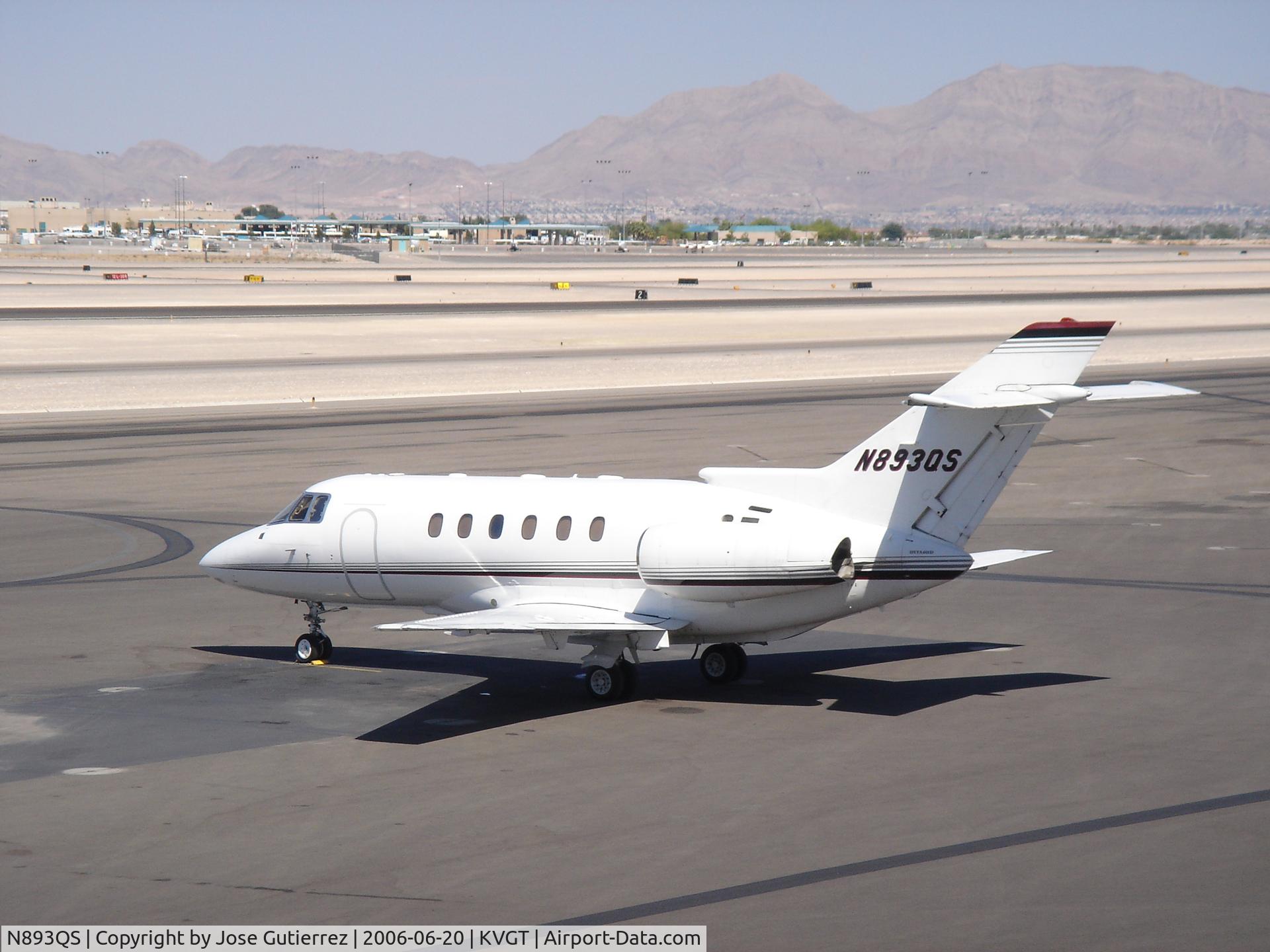 N893QS, 1998 Raytheon Hawker 800XP C/N 258393, N893QS At KVGT