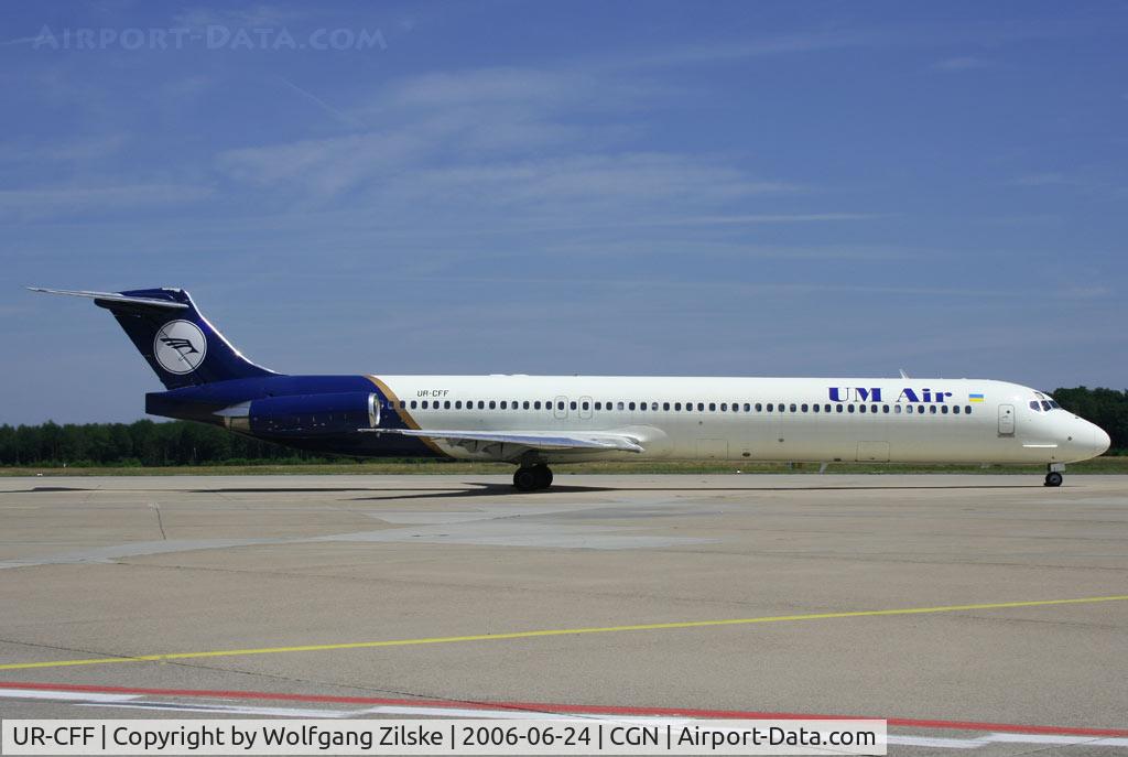 UR-CFF, 1989 McDonnell Douglas MD-83 (DC-9-83) C/N 49845, visitor