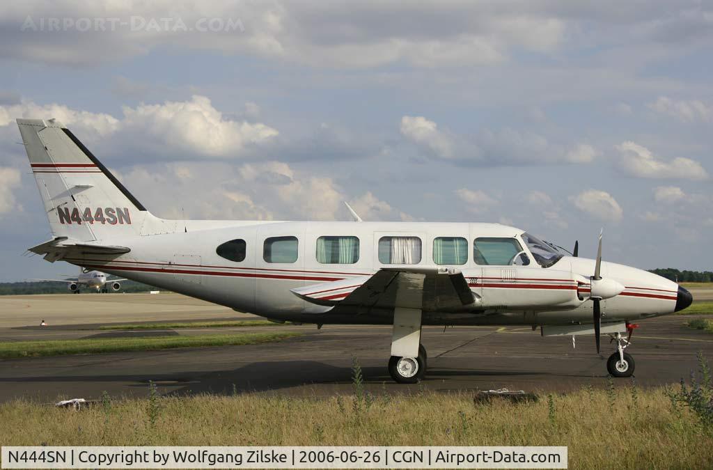 N444SN, 1981 Piper PA-31-350 Chieftain C/N 31-8152195, visitor