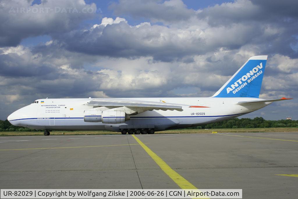 UR-82029, 1991 Antonov An-124-100 Ruslan C/N 19530502630/0210, freighter