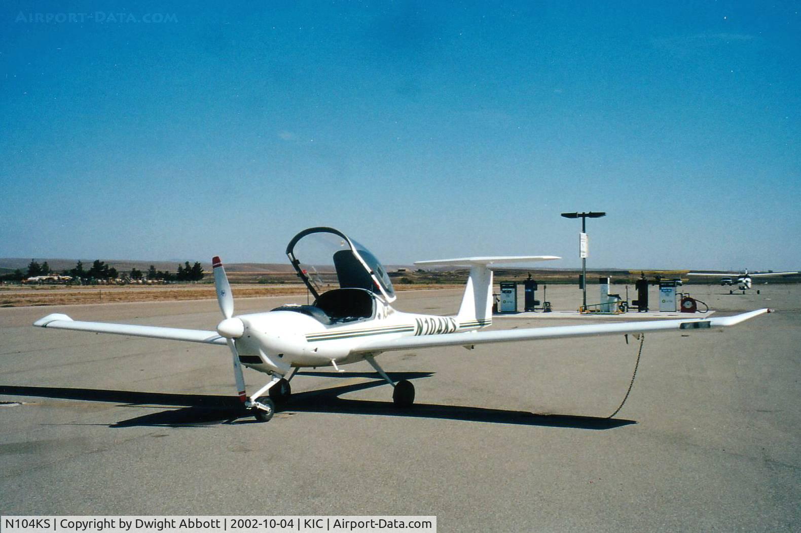 N104KS, 1995 Diamond DA-20A-1 Katana C/N 10048, 1995 Diamond Katana DA 20-A1