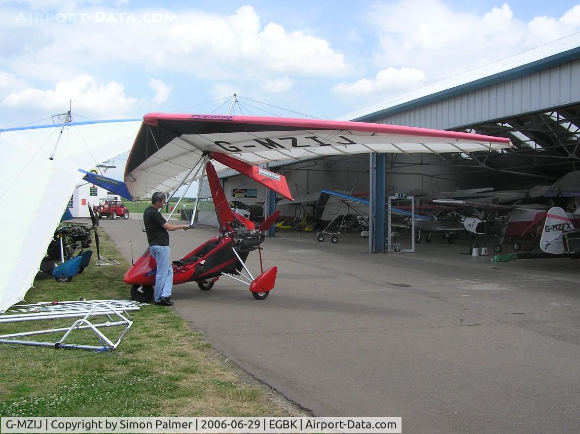 G-MZIJ, 1997 Pegasus Quantum 15 C/N 7362, Pegasus microlight