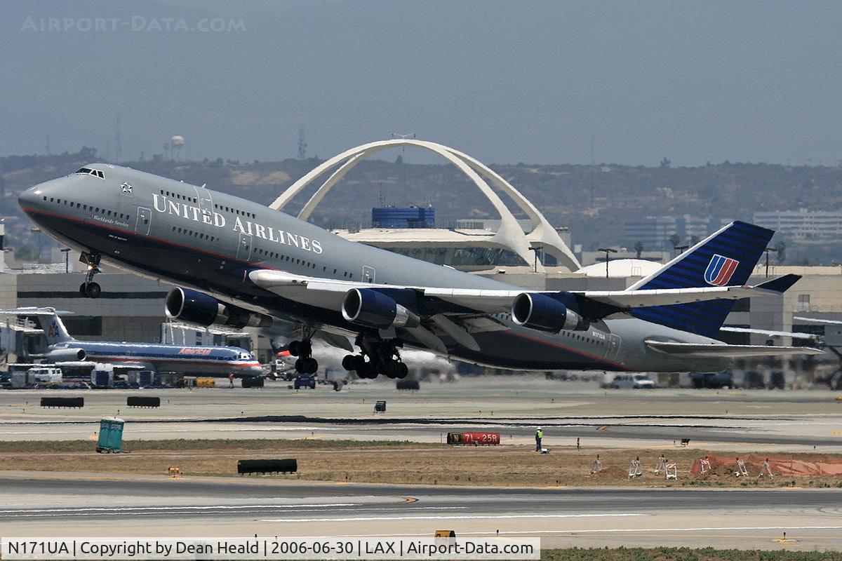 N171UA, 1989 Boeing 747-422 C/N 24322, United Airlines N171UA (FLT UAL899) departing RWY 25R enroute to Narita Int'l (RJAA), Japan.